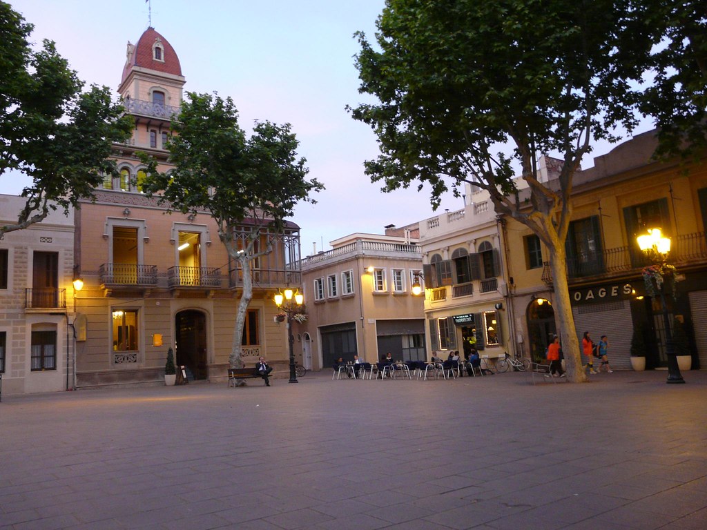 8 plazas increíbles que no puedes perderte si visitas Barcelona