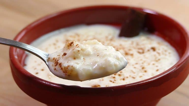 El arroz con leche cremoso: el truco asturiano es cocer el arroz primero en agua