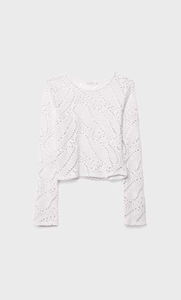 Camiseta Calada, colección primavera Stradivarius