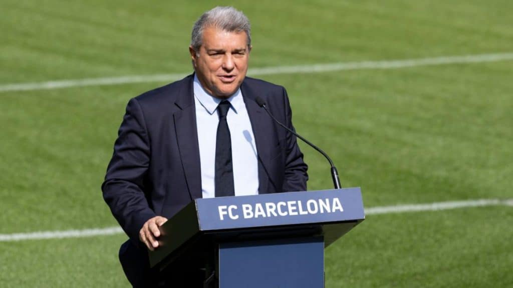 Caso Negreira: Florentino ya no es bienvenido a pesar de "perdonar la vida" a Laporta 42 Tanto el Real Madrid como los demás clubes solo piden que se aclaren los hechos