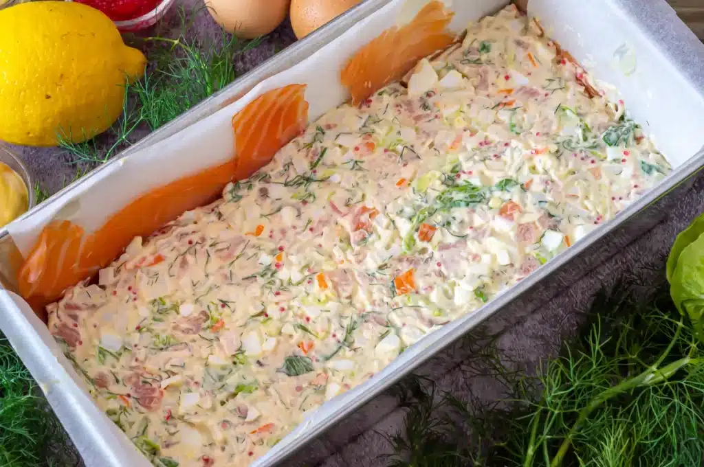 El pastel de salmón para sorprender a los invitados en Semana Santa