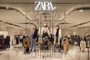 Zara: las novedades de baño para disfrutar del mar en Semana Santa