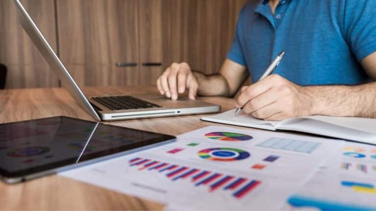 Estas son algunas de las ayudas públicas que puedes solicitar este 2023