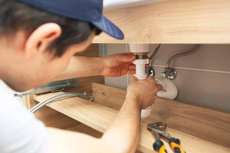 Reparados dispone de fontaneros de urgencia en Campello y Alicante