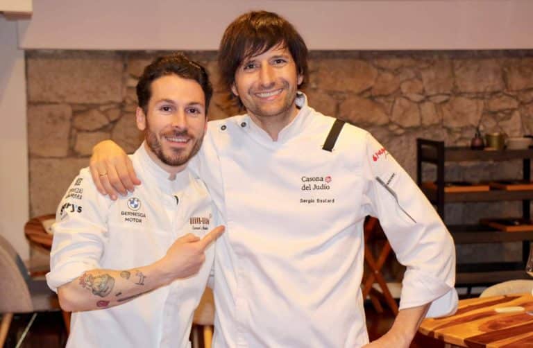 Segunda cena de 'MU.NA y El Bierzo en gira' con Samuel Naveira y Sergio Bastard