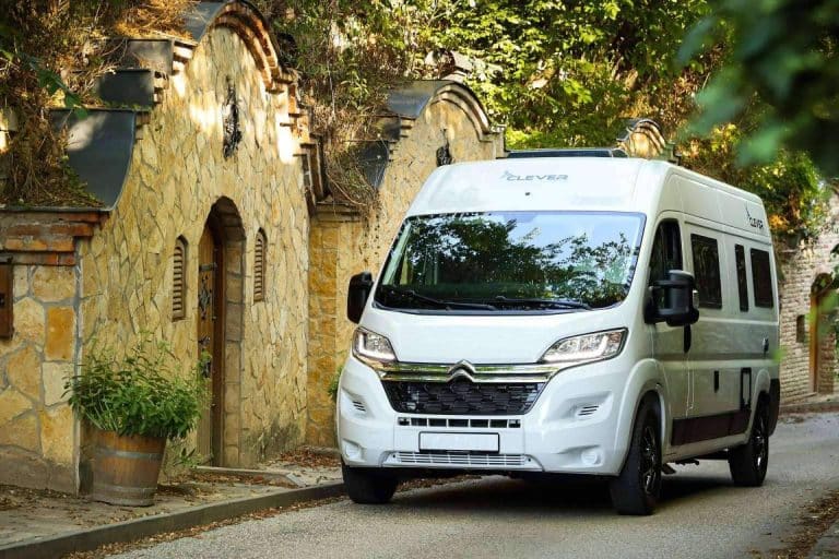 Destacar por el balance entre precio, calidad y equipamiento, los vehículos de Clever Vans