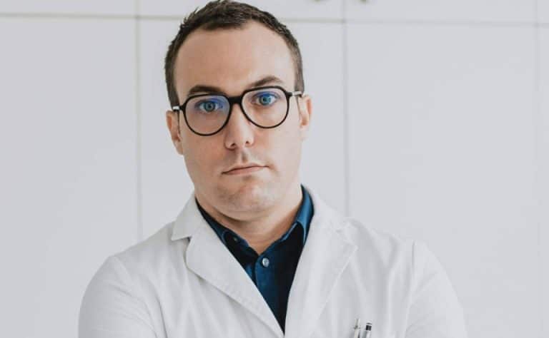 Ya está disponible en Donostia la cirugía de mínima incisión y cirugía ecoguiada del pie sin abrir y sin dolor