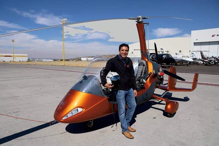 El capitán Bernardo Moreno León ofrece una mirada por la historia del autogiro