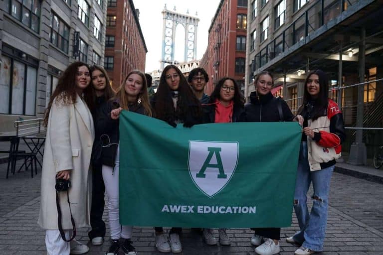 EE. UU. desarrolla su comunidad intercultural para sus escuelas a través de la búsqueda de talento internacional