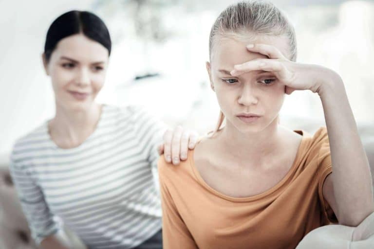 Cómo descubrir si un hijo padece alguna adicción, con CTX Detectives Privados