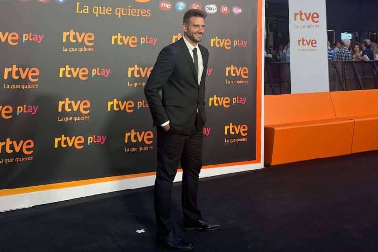¿Quién es Àngel Pons, el nuevo presentador de noticias de TVE?