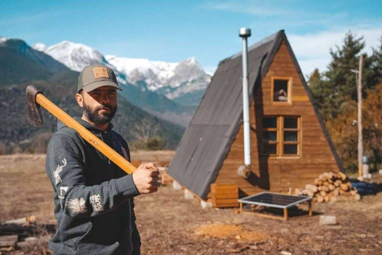 Vivir en la montaña para conectar con la naturaleza, la historia del fundador de Back to the Roots