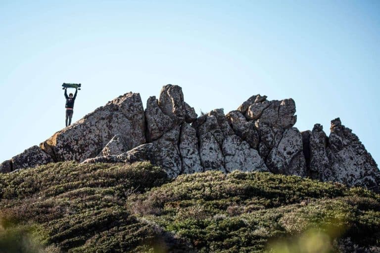 Encontrar skateboards todoterreno que se adaptan a todas las superficies de la mano de Tomahawk Skateboard
