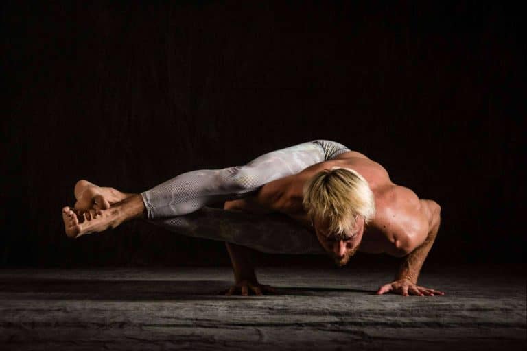 De asana a namasté, numen yoga explica el vocabulario de yoga básico