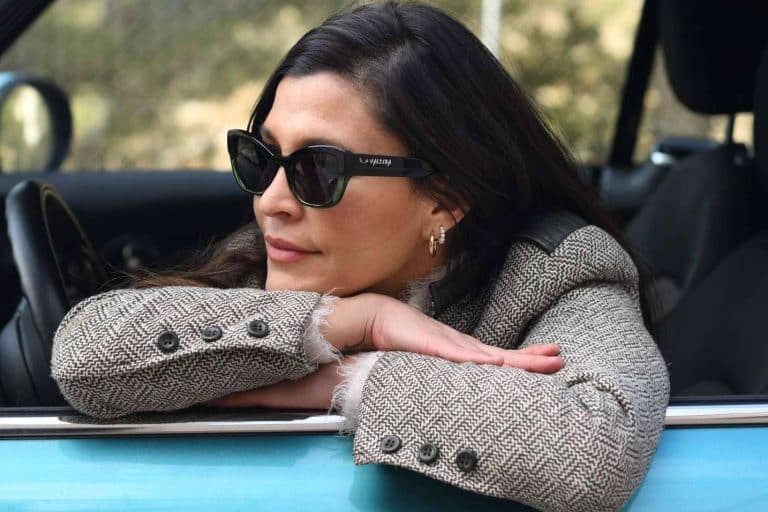 ¿Por qué es importante la lente polarizada en gafas de sol?