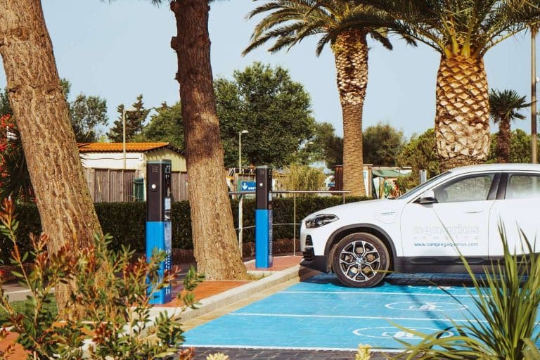 La plataforma que permite saber el coste de recarga de un vehículo eléctrico, Smart Pricing