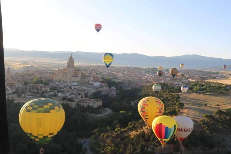 Los 5 mejores viajes en globo del mundo. Conocer uno que está aquí al lado