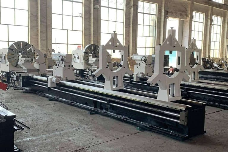 Ventajas del suministro y puesta en marcha de la máquina torno horizontal con Abadecom