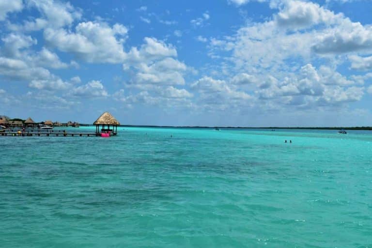 El viaje alternativo a Laguna Bacalar y Costa Maya que propone Tierras Mayas