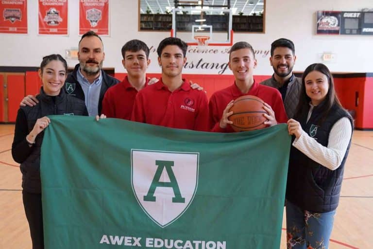 La búsqueda de talento internacional para desarrollar la comunidad intercultural de EE.UU.