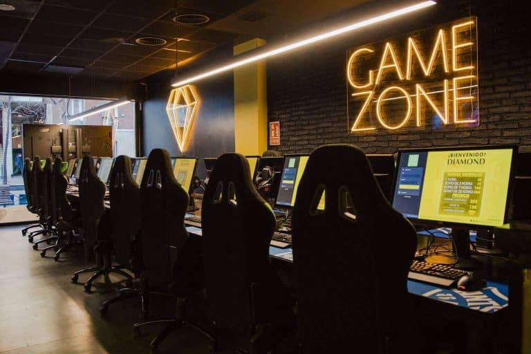 Diamond Esports Center presenta sus nuevos centros de Esports donde combinan propuestas lúdicas y profesionales