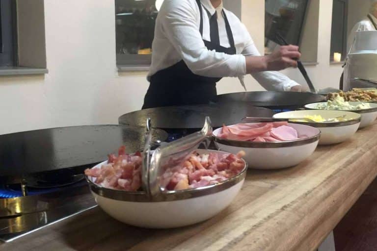 El servicio de catering para bodas con formato 'estaciones' de Just Royal BCN