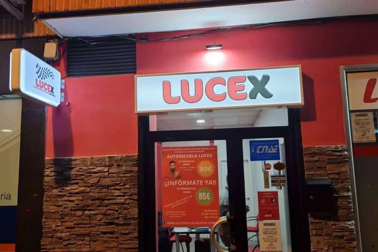 Las ventajas de obtener el permiso de moto A2 con la ayuda de Autoescuela Lucex