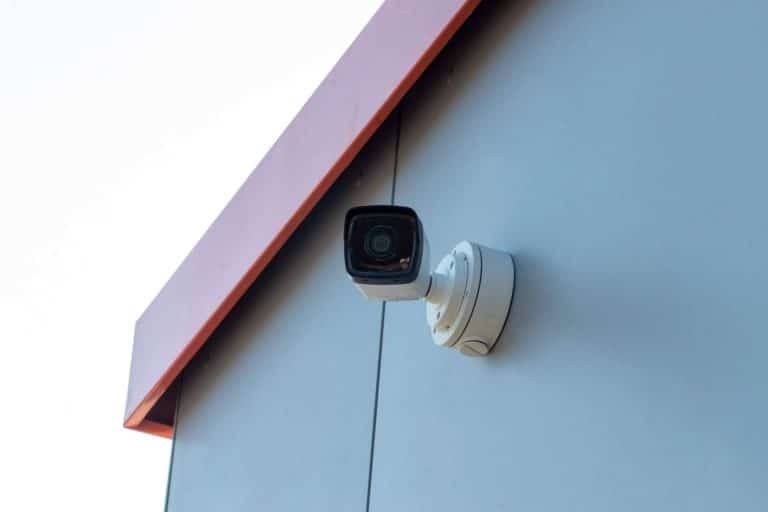 Instalar cámaras de seguridad es una alternativa adecuada para mantener los espacios vigilados