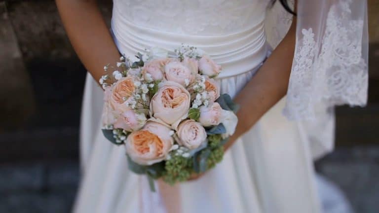 ¿Cuál es la tradición de los ramos de novia?