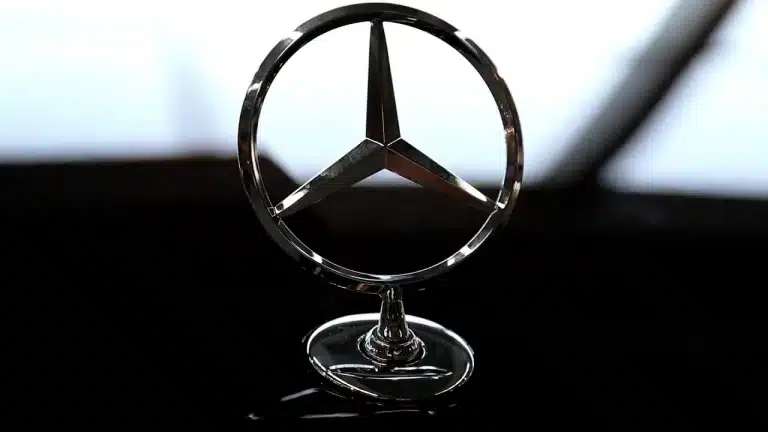 ¿Por qué Mercedes luce una estrella en su logo?