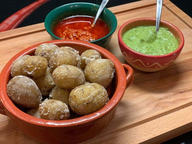 Así prepara Karlos Arguiñano unas papas con mojo picón para chuparse los dedos