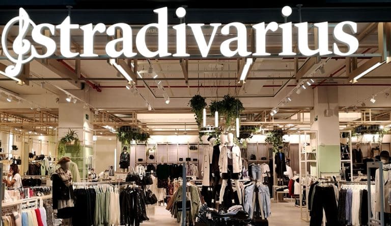 Las sudaderas y chaquetas sport de Stradivarius para pasarse de flow