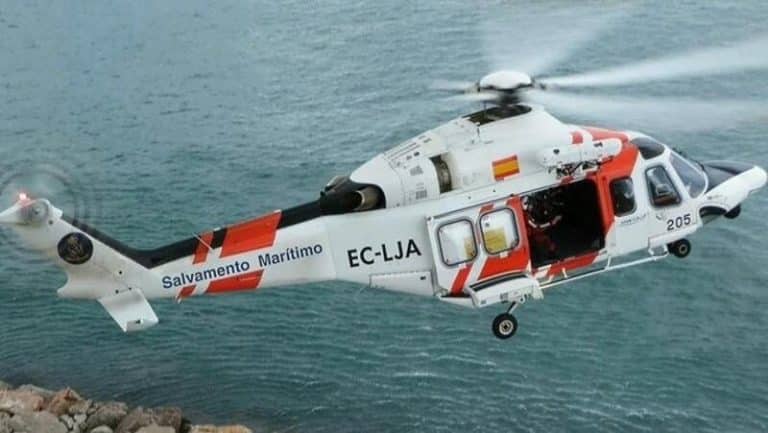 Atendidas 73 personas llegadas en patera durante este fin de semana en Almería con una evacuada en helicóptero