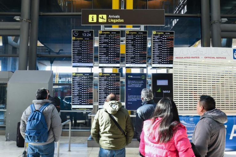 El número de pasajeros aéreos se incrementó un 33% el pasado mes de febrero hasta superar los 3 millones