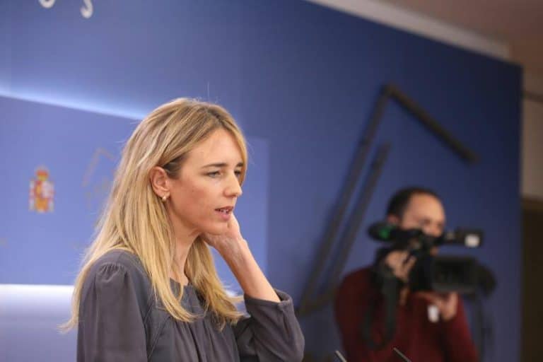 Álvarez de Toledo ve 