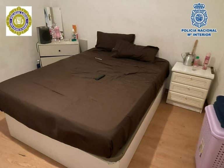 Desmantelados dos prostíbulos y asistidas 11 víctimas en Santa Coloma de Gramanet (Barcelona)