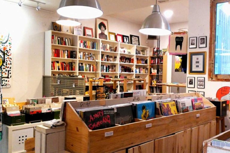 Las tiendas de discos locales sufren aunque suben las ventas de vinilo