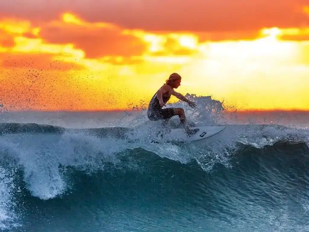 En Lanzarote se encuentran El Quemao y la Playa de Famara