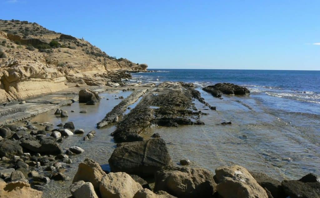 7 playas nudistas de ensueño para vencer todos los complejos 59 Cala Cantalars, Alicante