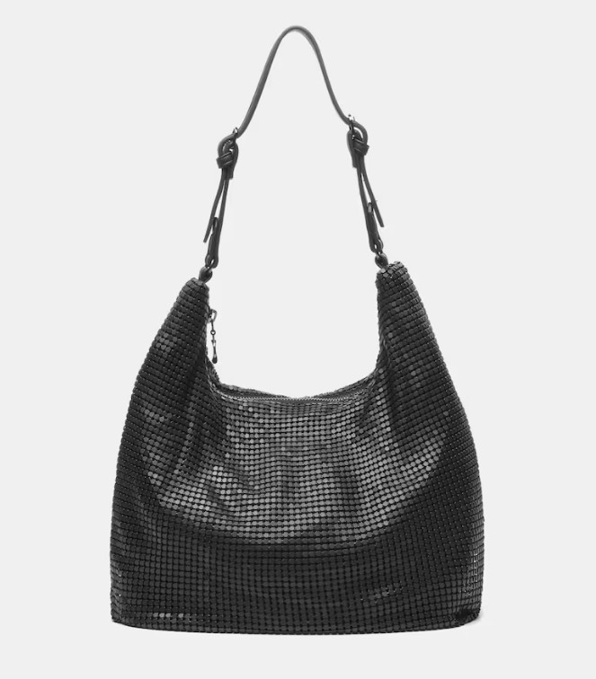 El Corte Inglés arrasa con ofertas de primavera con la que no pasarás desapercibida 7 Bolso de fiesta hobo de malla metálica en negro en El Corte Inglés
