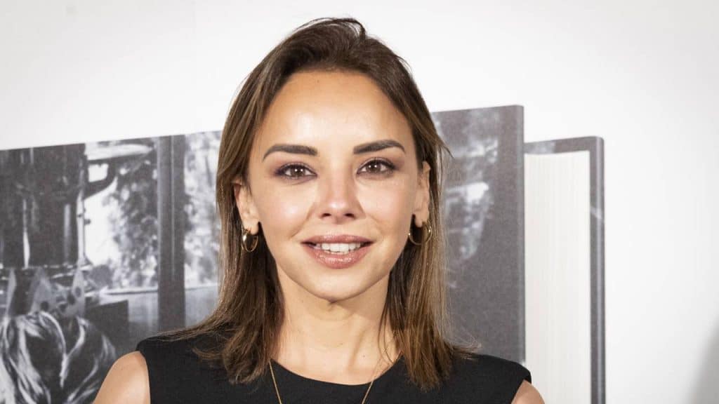 Chenoa ha adoptado su "look" característico una vez más