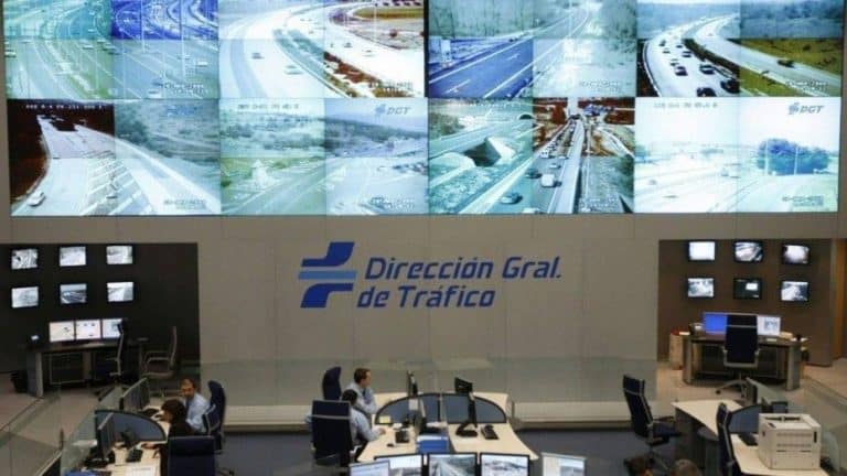 El consejo infalible de la DGT para no sufrir atascos en los viajes de Semana Santa