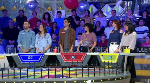 El cantante de La ruleta de la suerte: ¿quién es y por qué se le critica?