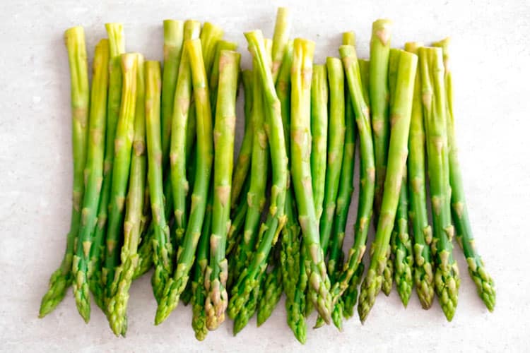 Estos son los beneficios para tu cuerpo de comer espárragos