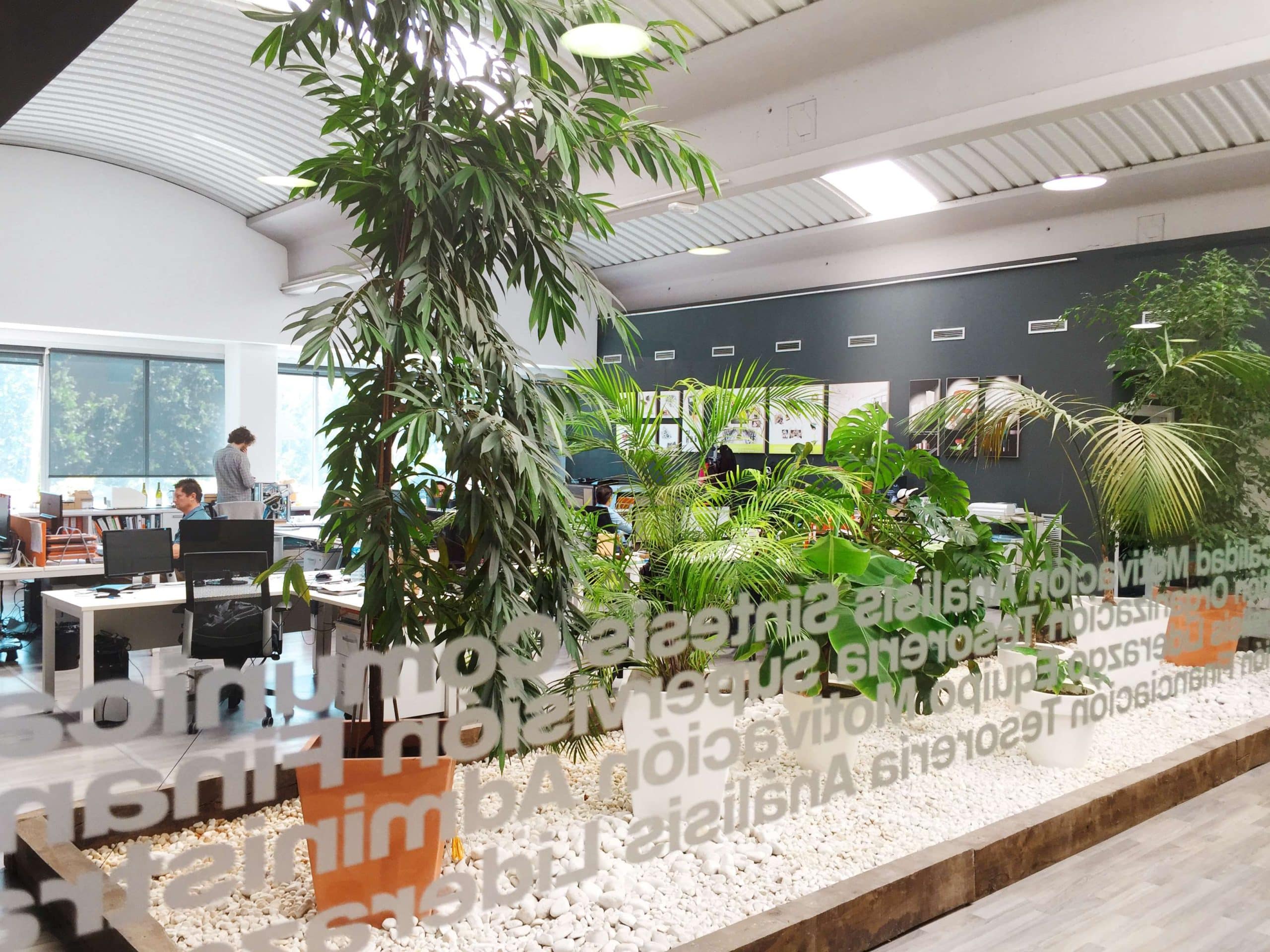 I-MAS y ADI-FAD firman un convenio para impulsar la innovación en el diseño industrial 1 IMAS scaled