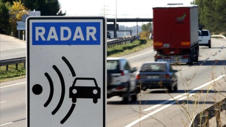 La DGT se moja: esta es la velocidad a la que saltan sus radares