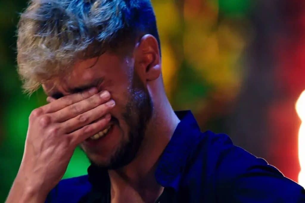 La Isla de las Tentaciones: por qué lo de Naomi y Nápoli no llegará a nada 18 La atracción que ejerce Nápoli sobre Naomi en La Isla de las Tentaciones