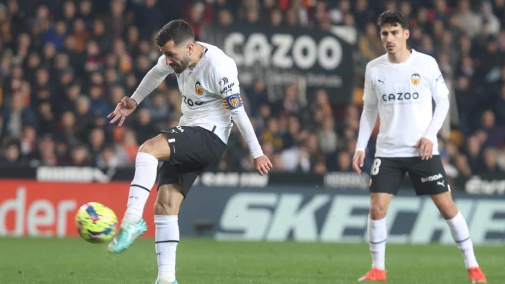 ¿Cuáles han sido los peores errores de Peter Lim para arruinar al Valencia? 85 La afición está cansada de perder