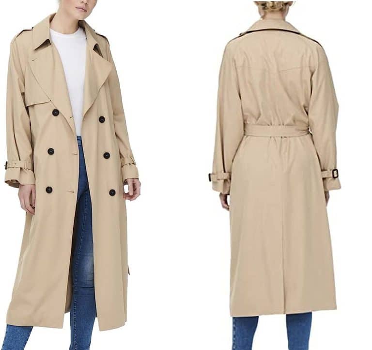 La gabardina del momento es de ONLY y tiene un 40% de descuento en Amazon