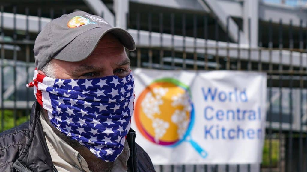 Las formas de comunicación de José Andrés con sus seguidores